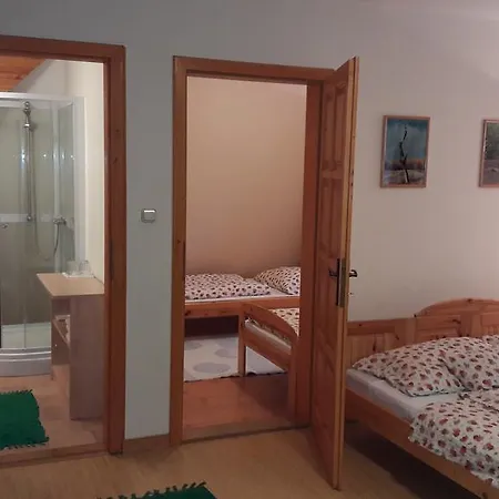 아파트 Vecsey Apartman 에게르