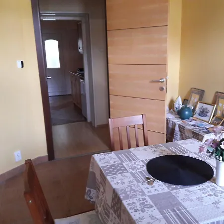 아파트 Vecsey Apartman 에게르
